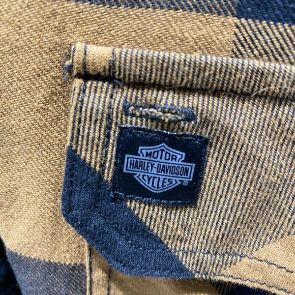 Men’s Harley Davidson flannel - Picture 2 of 3